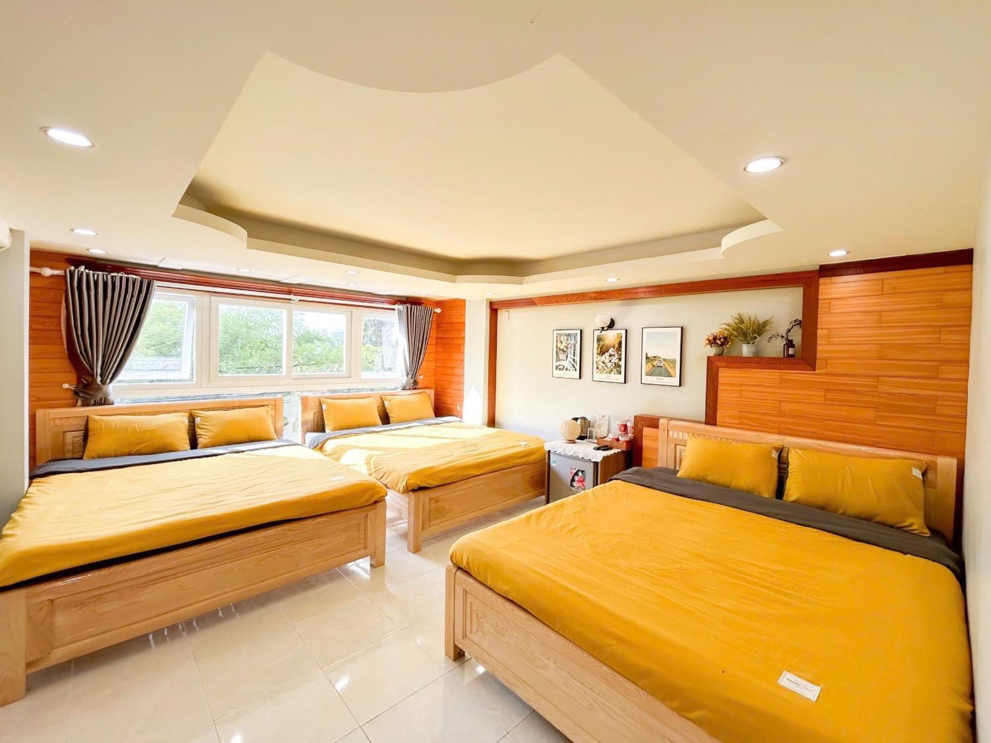 Hotel Phuong Trinh Da Lat Exterior photo